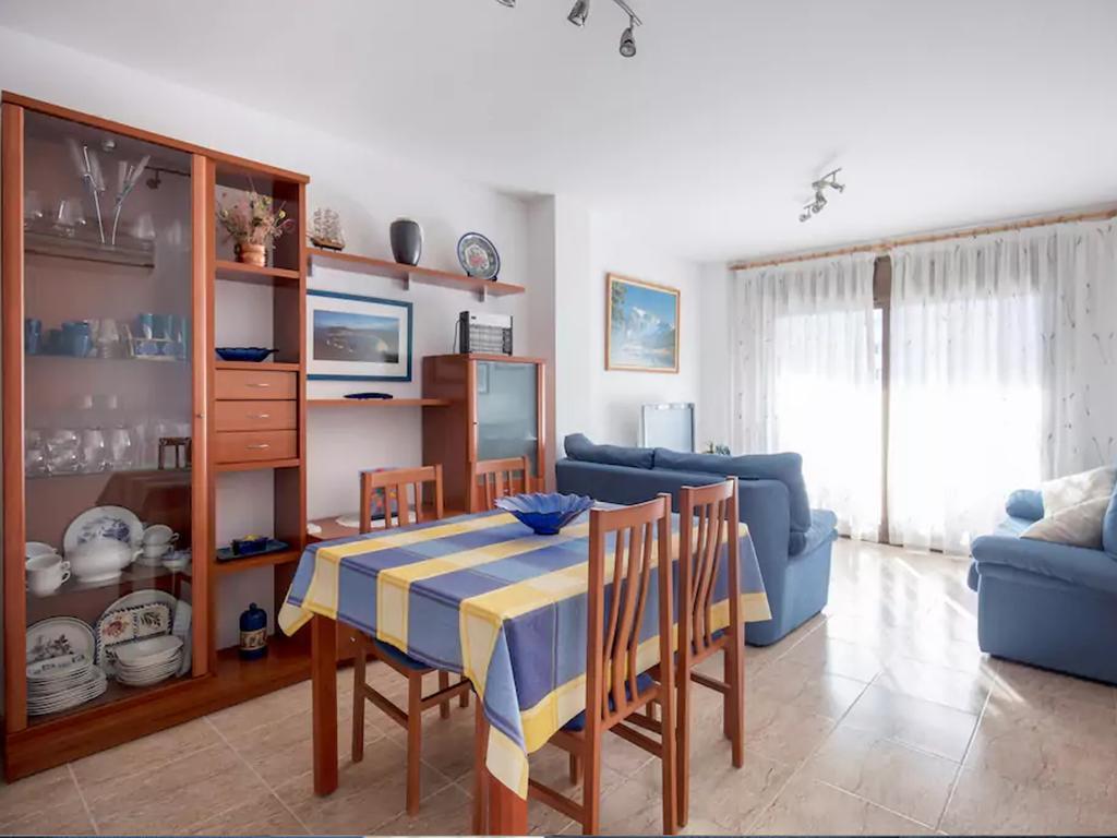 Mirablau Apartment เอมปูเรียบราบา ภายนอก รูปภาพ